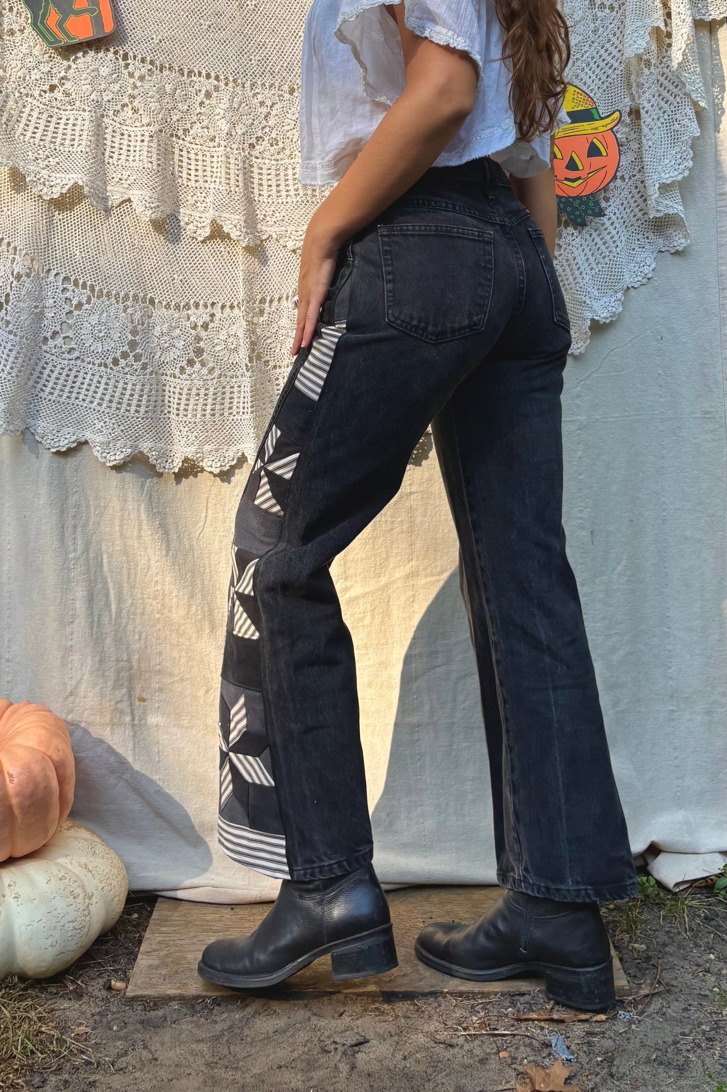🖤 🤍 Black & White Star Pinwheel Rustlers