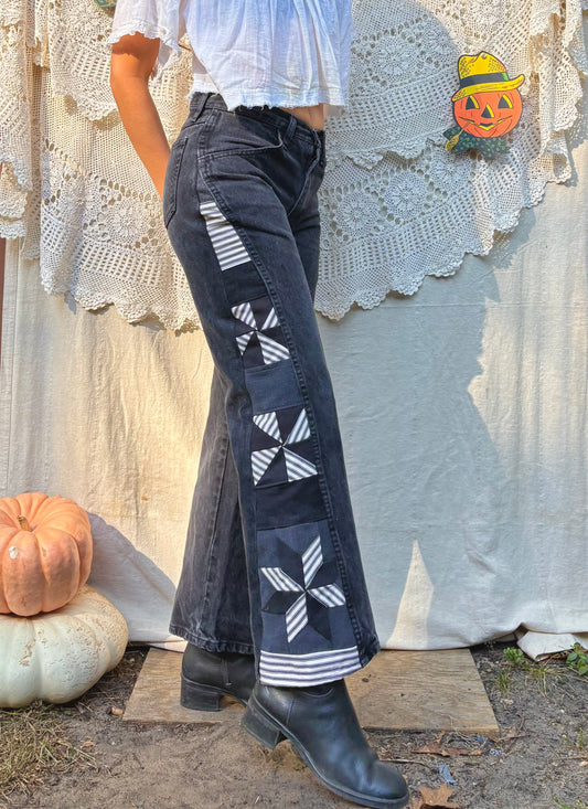 🖤 🤍 Black & White Star Pinwheel Rustlers