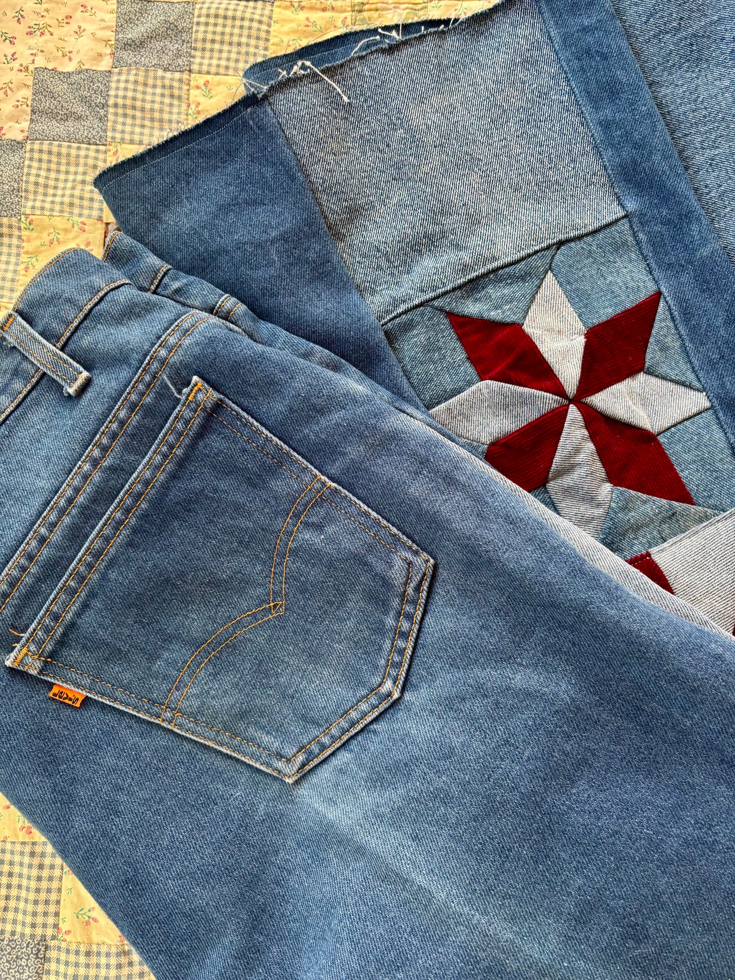 Corduroy Star Orange Tab Levi's
