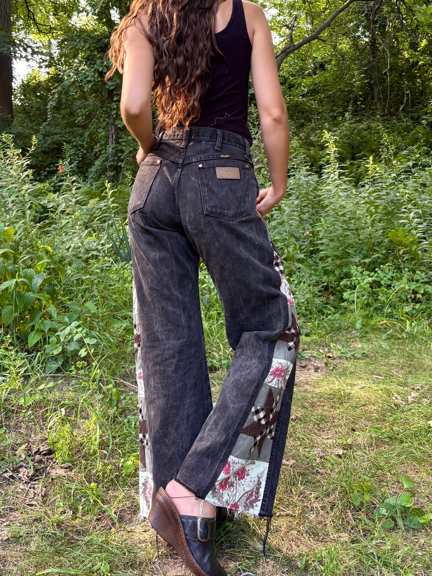 Brown Star Quilt Wrangler Jeans 🤎