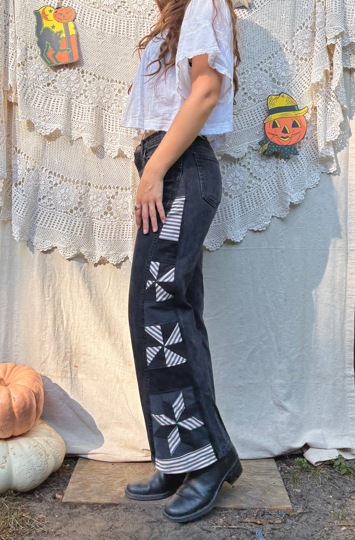 🖤 🤍 Black & White Star Pinwheel Rustlers