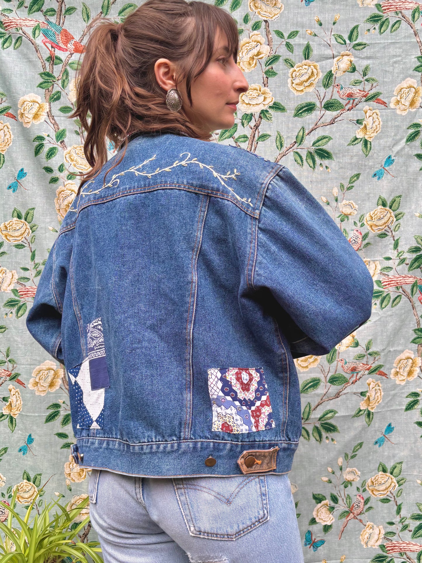 𓆸 Embroidered & Patched Denim Jacket