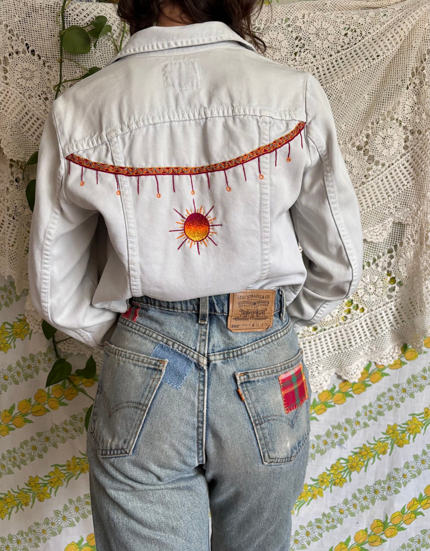 Embroidered 1970s Cropped Jacket