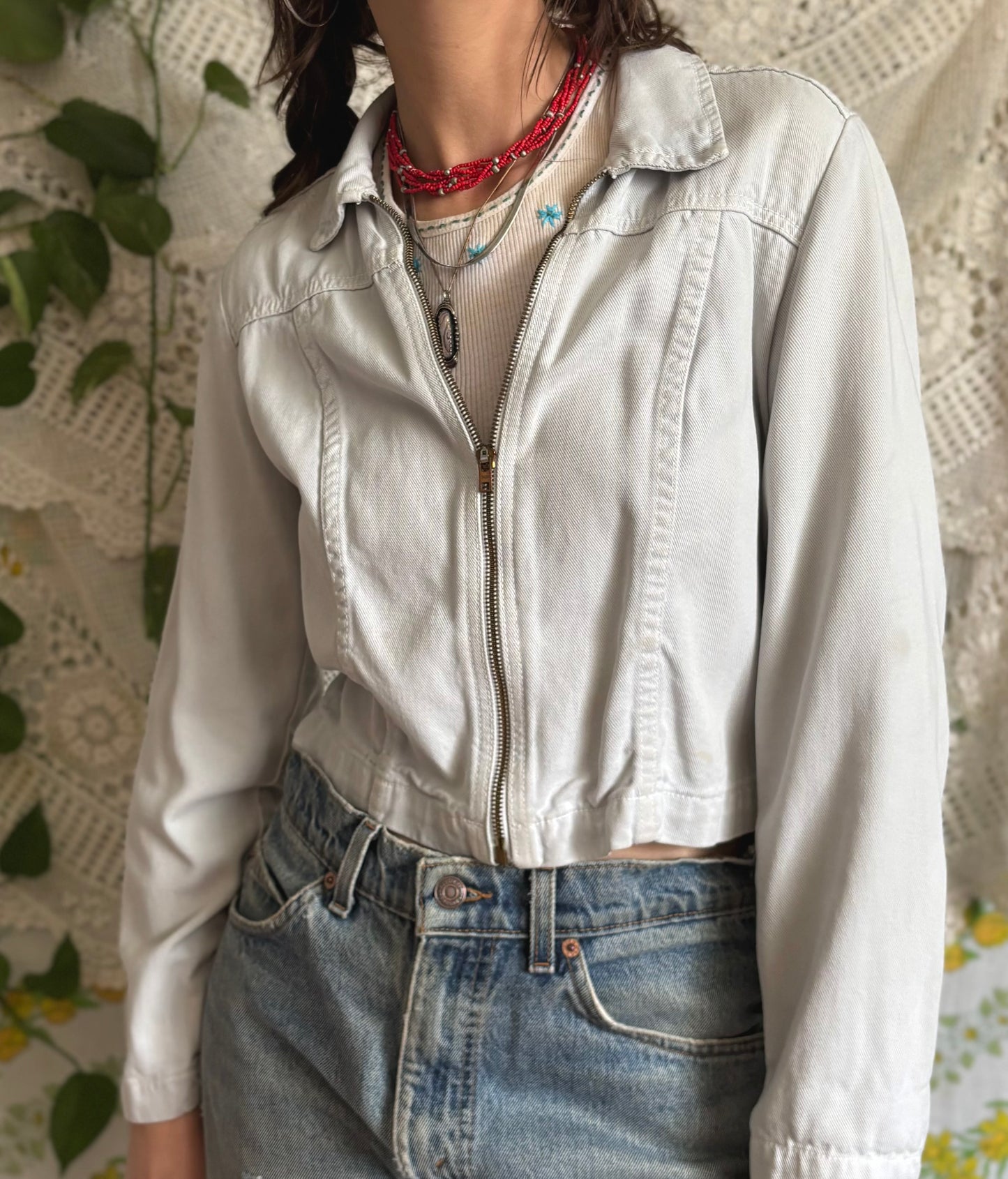 Embroidered 1970s Cropped Jacket