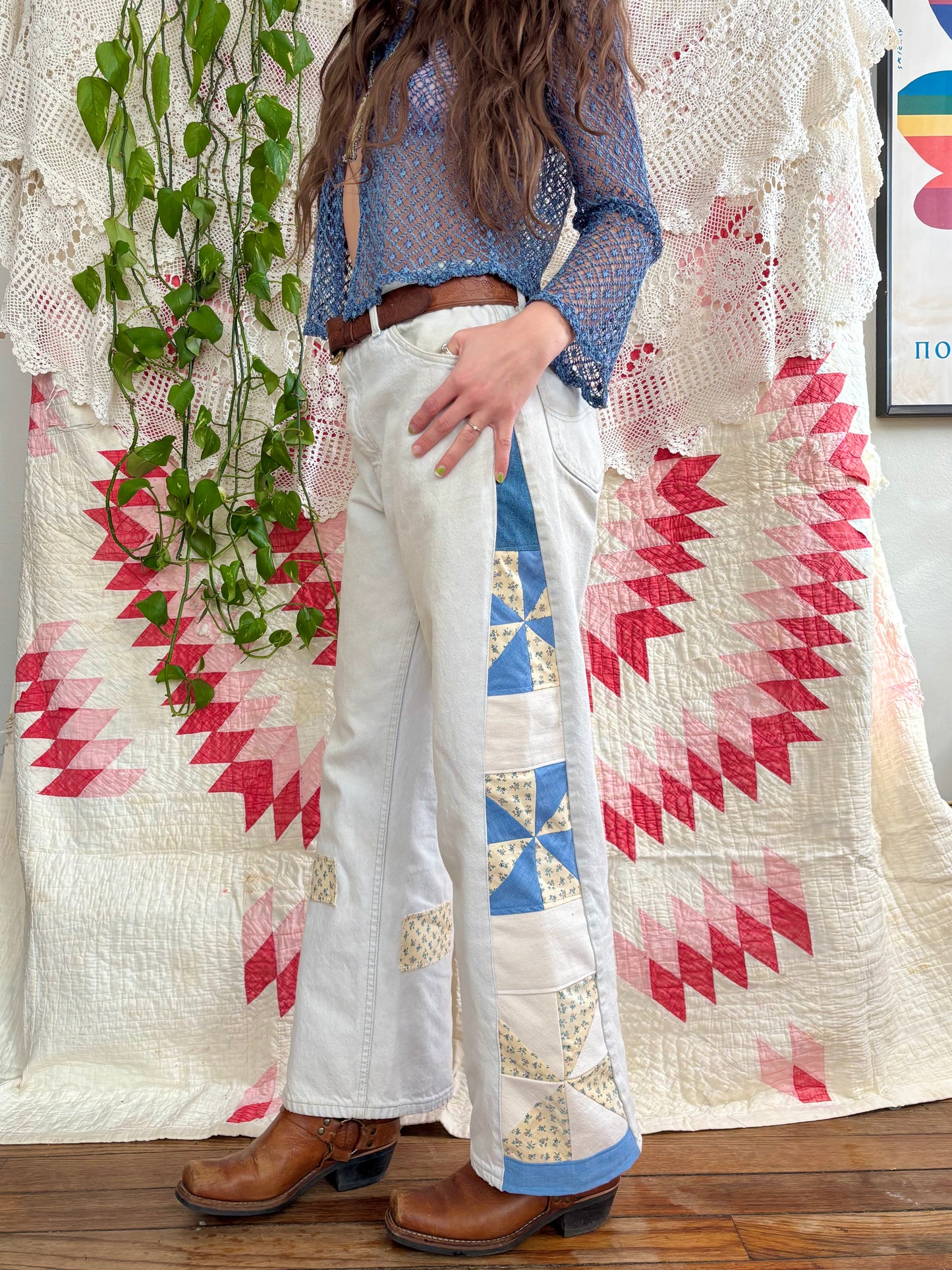 Ice Blue Pinwheel Lees