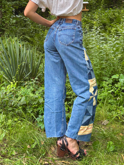 Yellow and Blue Eyelet Pinwheel Lees