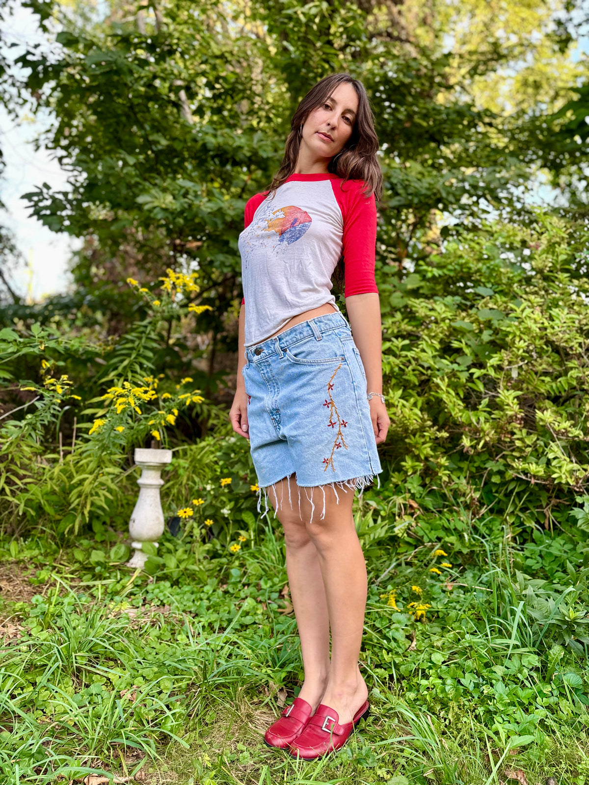 Hand Embroidered Levi's Shorts 🦉