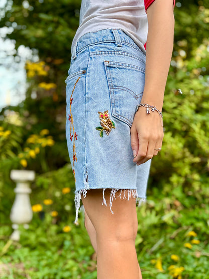 Hand Embroidered Levi's Shorts 🦉
