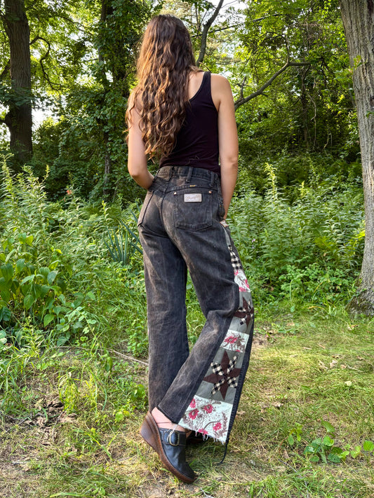 Brown Star Quilt Wrangler Jeans 🤎