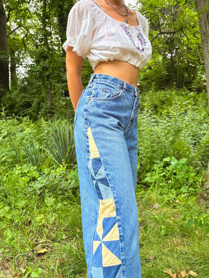 Yellow and Blue Eyelet Pinwheel Lees
