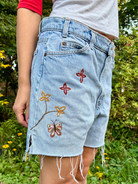 Hand Embroidered Levi's Shorts 🦉