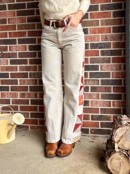 Ecru Tan Pinwheel Lees