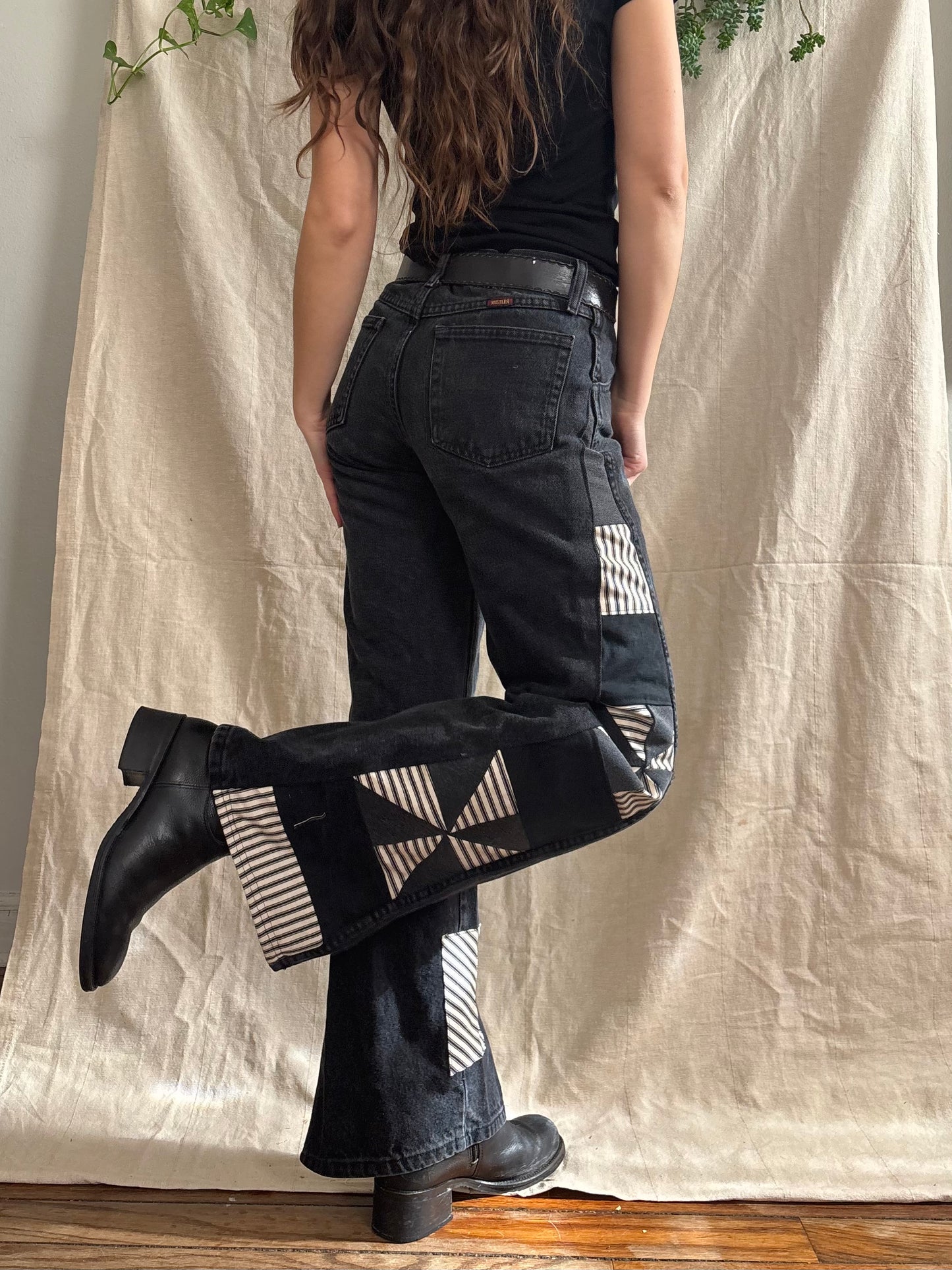 Black & White Stripe Pinwheel Rustlers