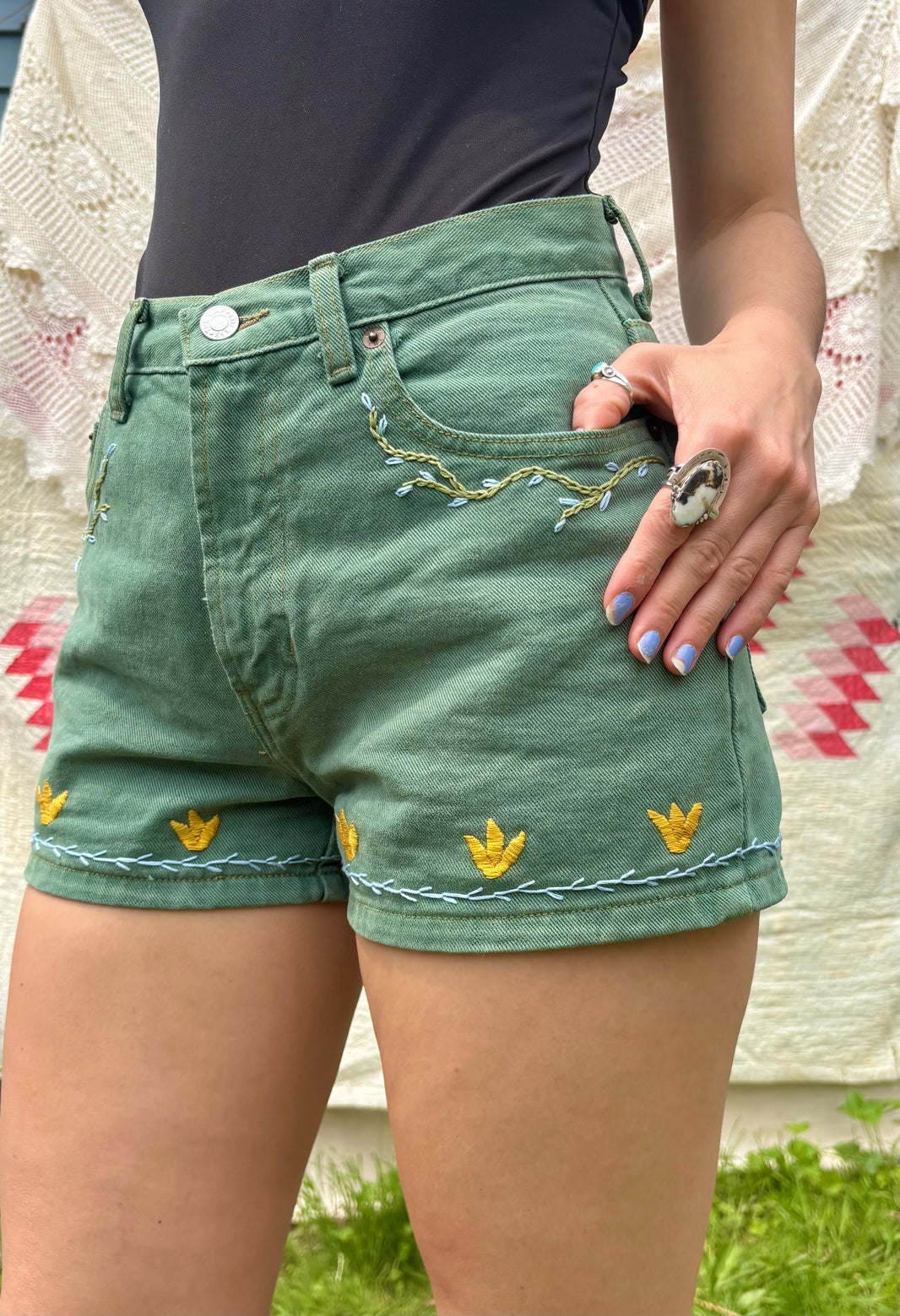Tulip Tipsy Scallop Embroidered Hem Pale Yellow Linen Shorts